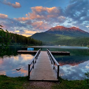 That sun!! This lake has beautiful views all day, and all year long. ♡