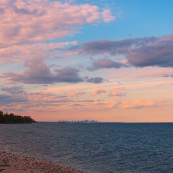 The great multicultural city of Toronto shares its borders with the great lake Ontario.